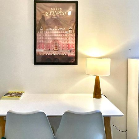 Charming Bright Sunny Studio Near Canal St Martin Paris Bagian luar foto