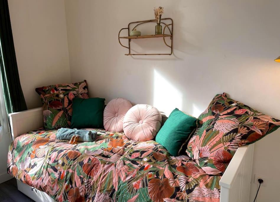 Charming Bright Sunny Studio Near Canal St Martin Paris Bagian luar foto